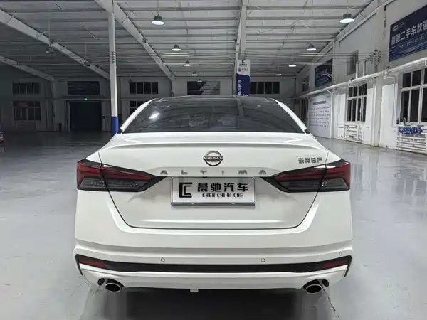 Nissan Teana 2025