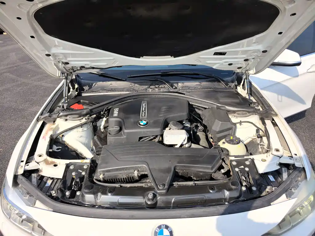 BMW 3 Series 2015 — фото 18