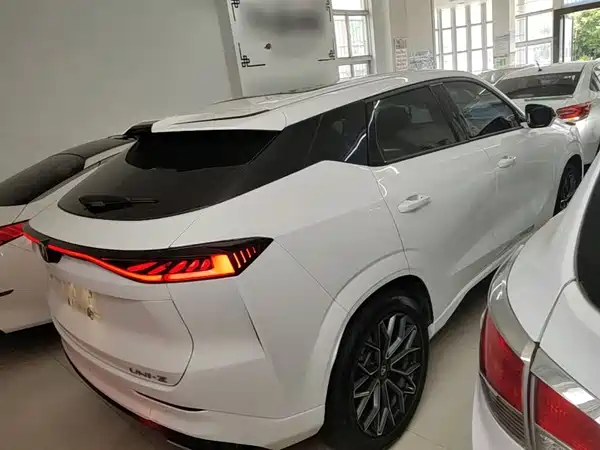 Changan UNI-Z 2024