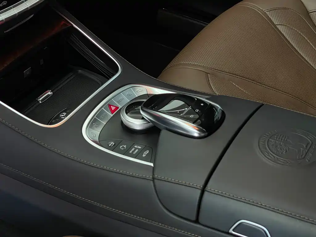 Mercedes-Benz S-Class AMG 2016 — фото 13
