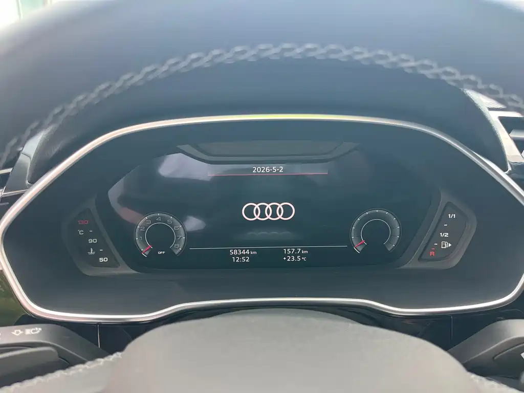 Audi Q3 2023 — фото 9
