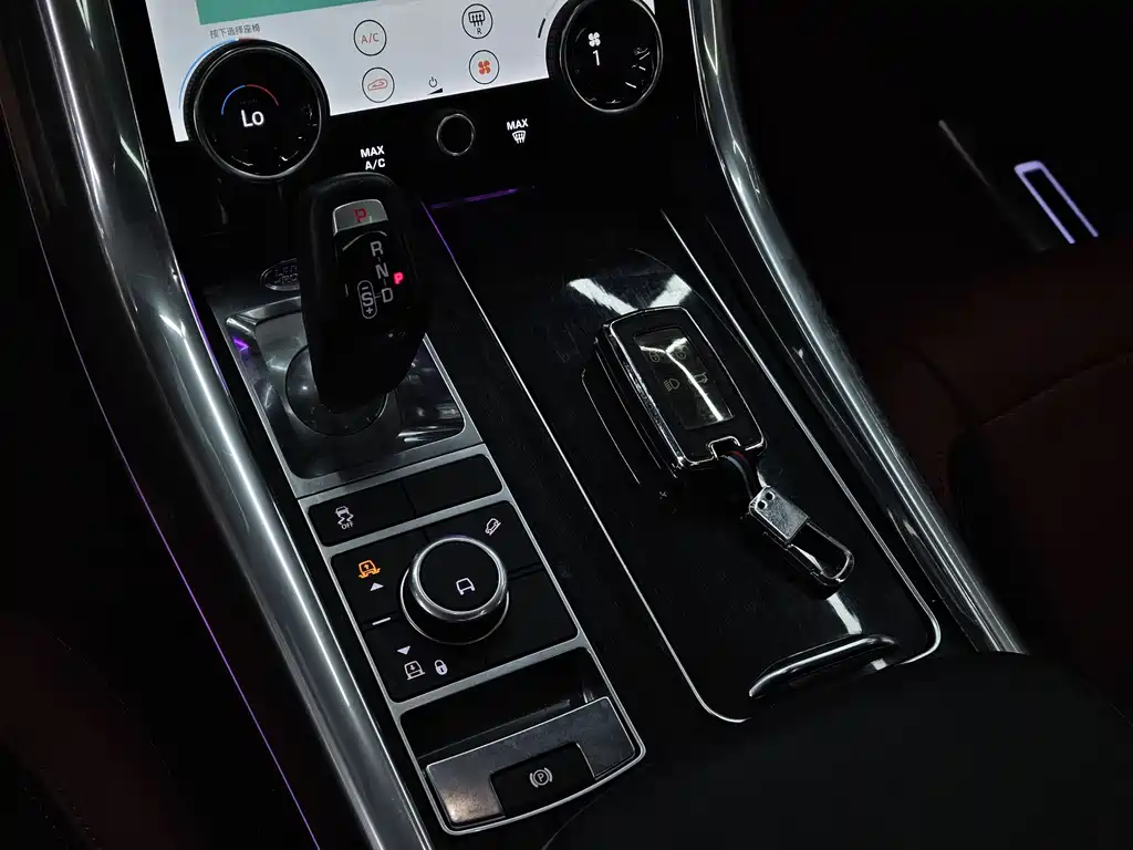 Land Rover Sport 2022 — фото 21