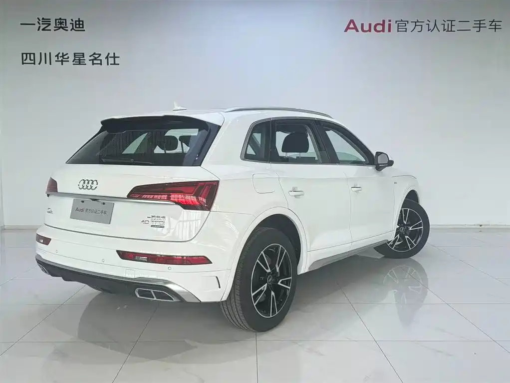 Audi Q5L 2024 — фото 3