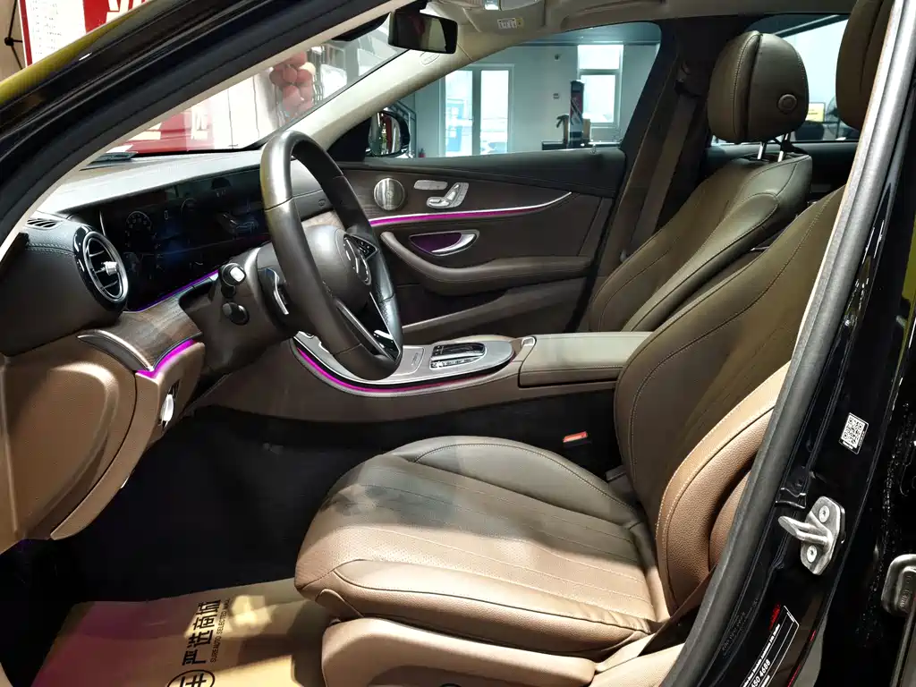 Mercedes-Benz E-Class 2021 — фото 12