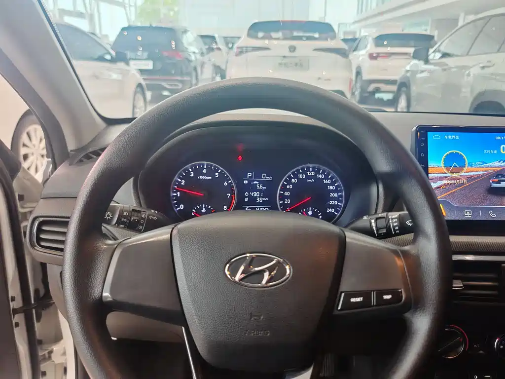 Hyundai Elantra 2019 — фото 7