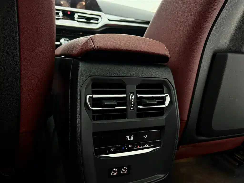 BMW 3 Series 2022 — фото 13