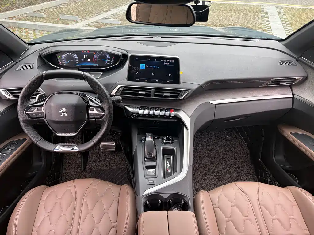 Peugeot 5008 2017 — фото 10