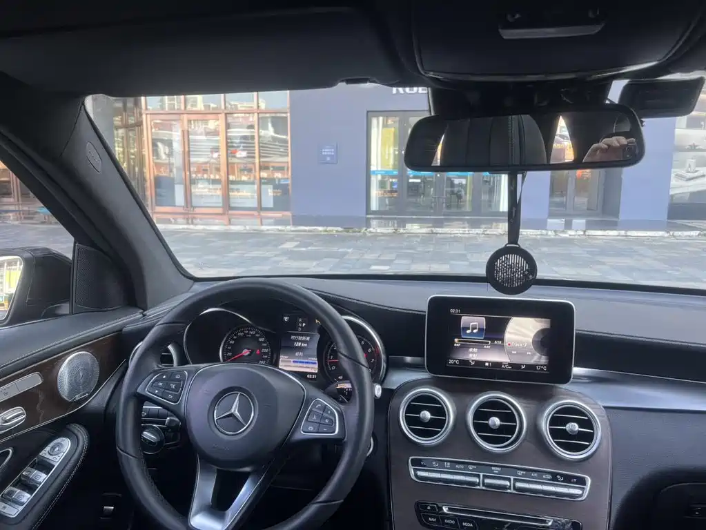 Mercedes-Benz GLC 2020