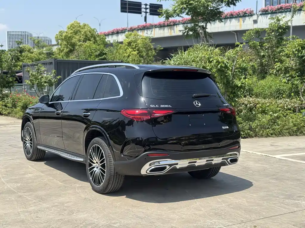 Mercedes-Benz GLC 2025 — фото 12