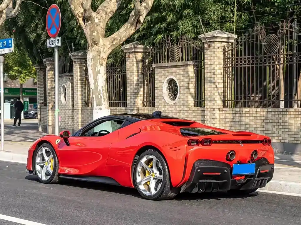 Ferrari SF90 2025 — фото 7