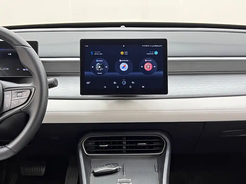 BYD Seal 05 DM-i 2025 — фото 22