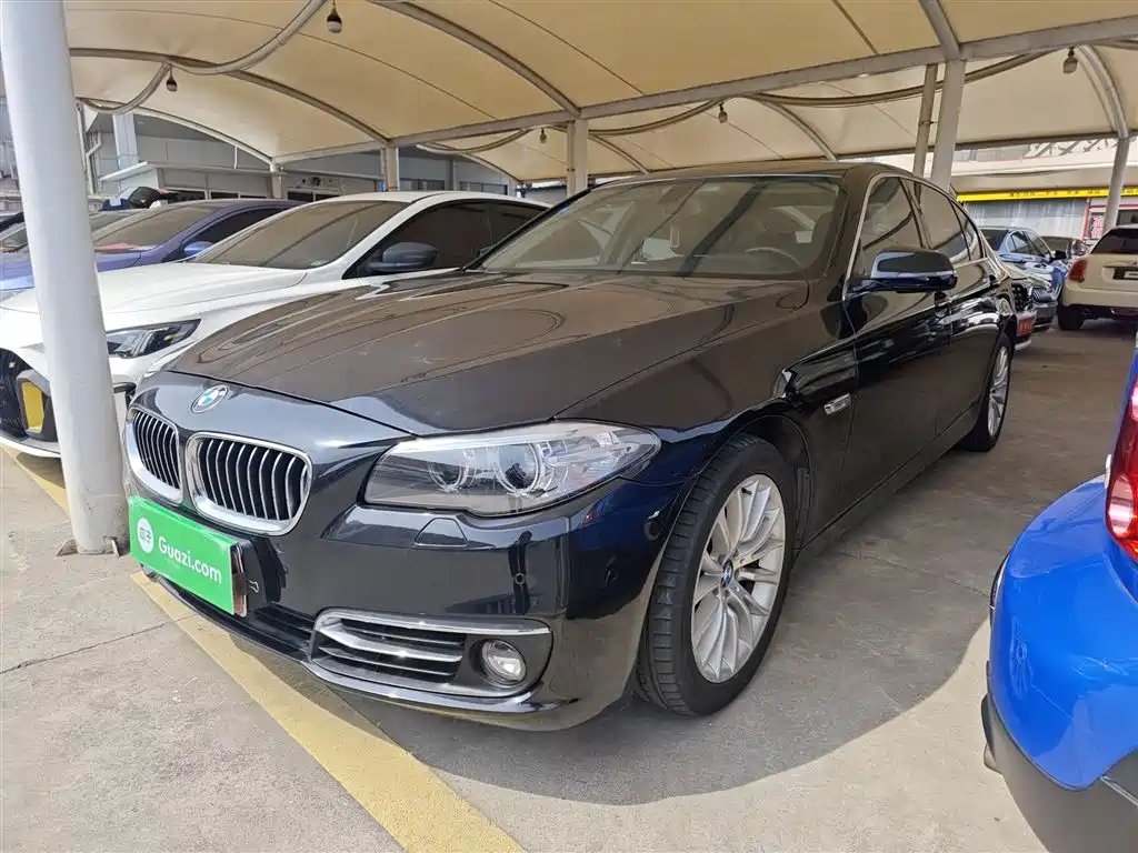 BMW 5 Series 2015 — фото 1