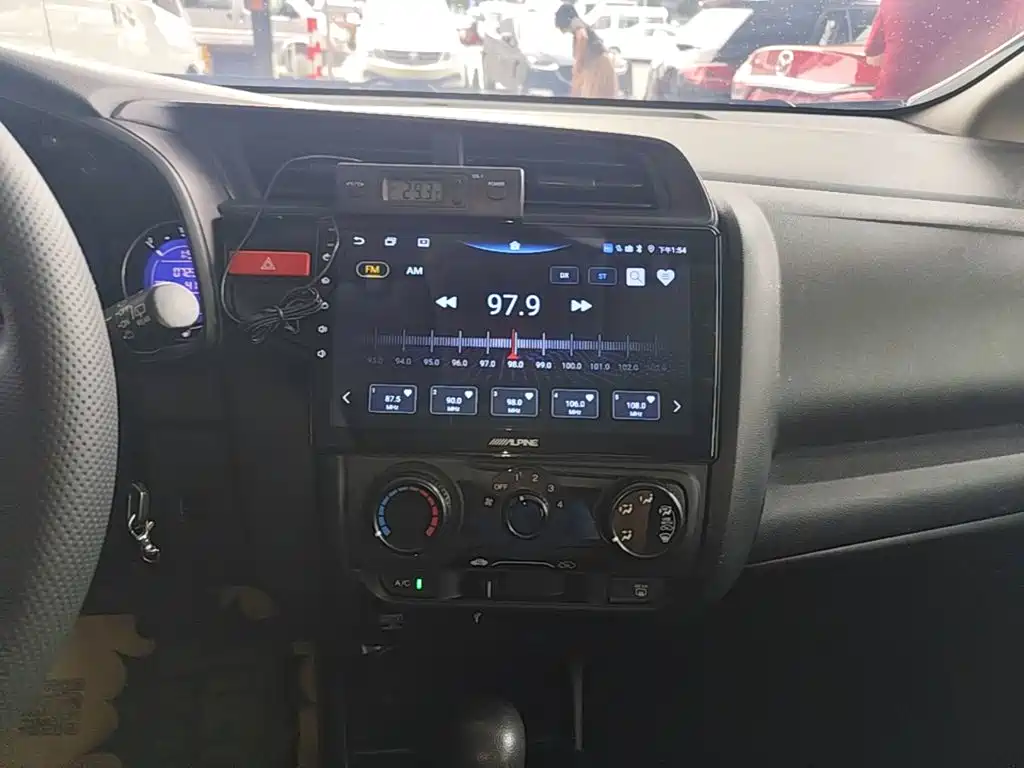 Honda Fit 2016 — фото 13