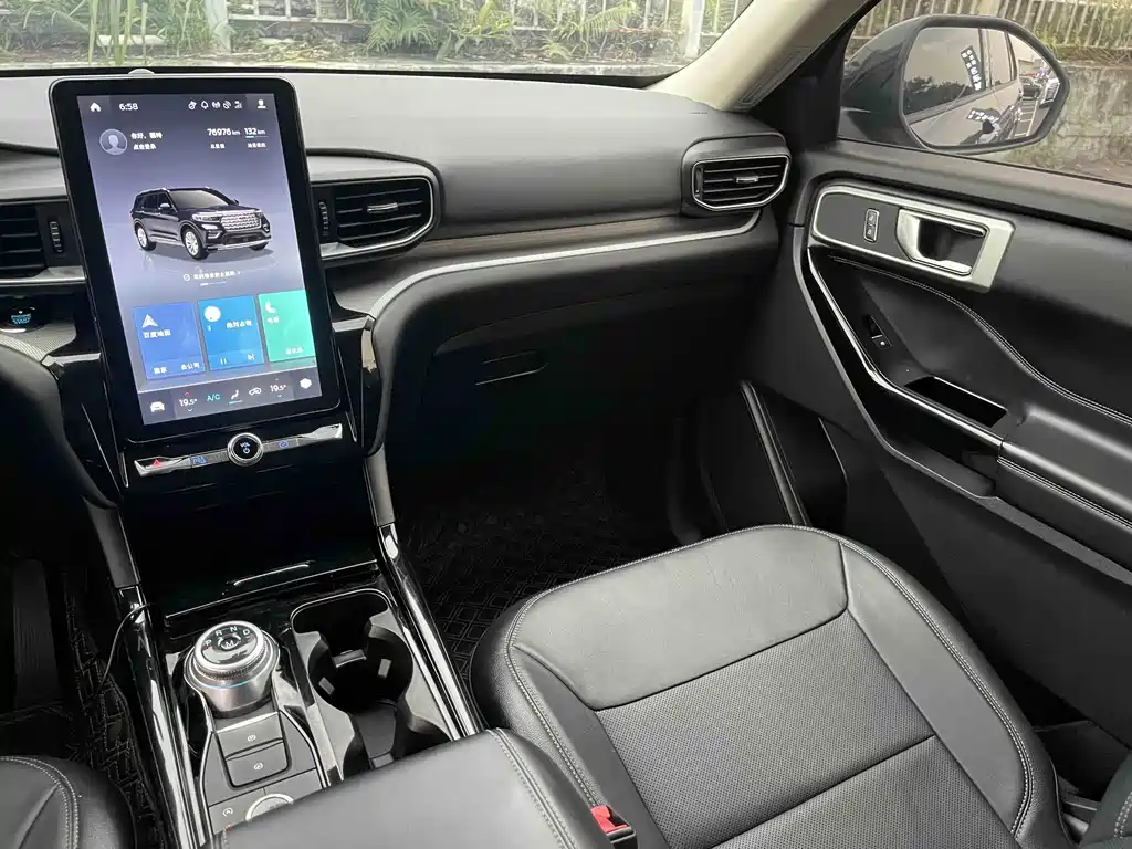 Ford Explorer 2020 — фото 11