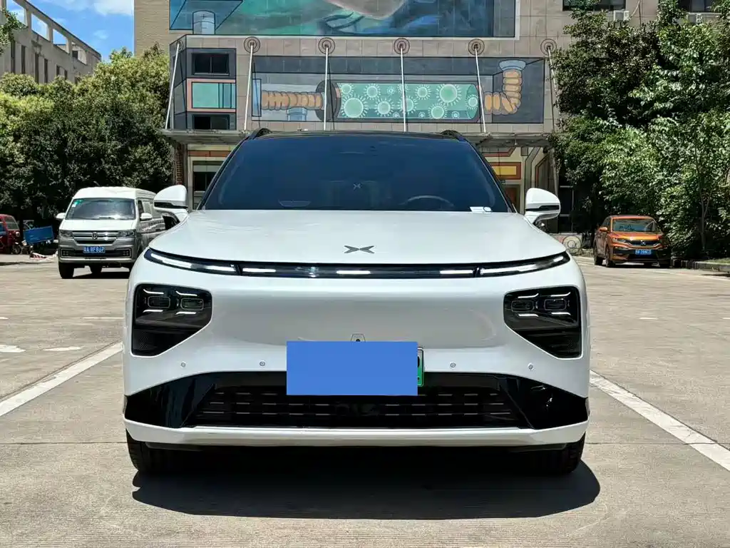 XPeng G9 2025