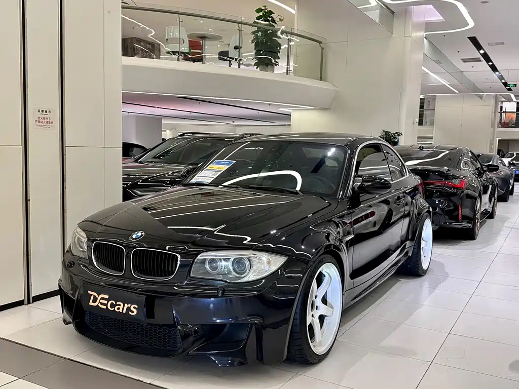 BMW 1 Series M 2012 — фото 1