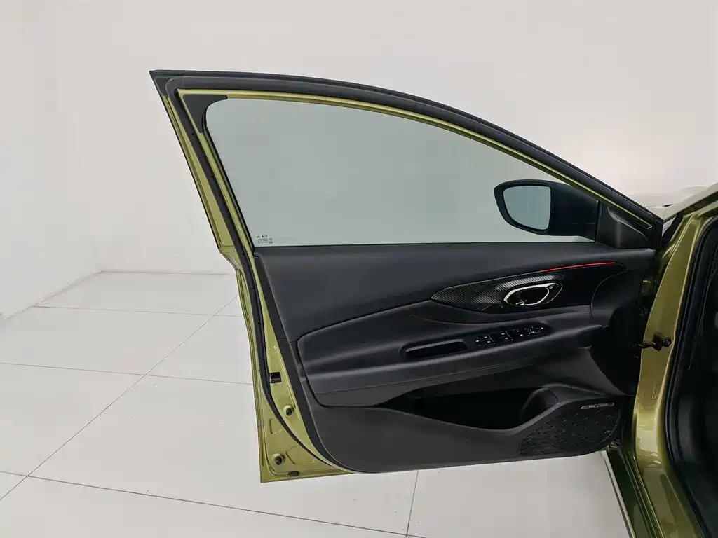 GAC Motor Shadow Leopard 2022 — фото 10
