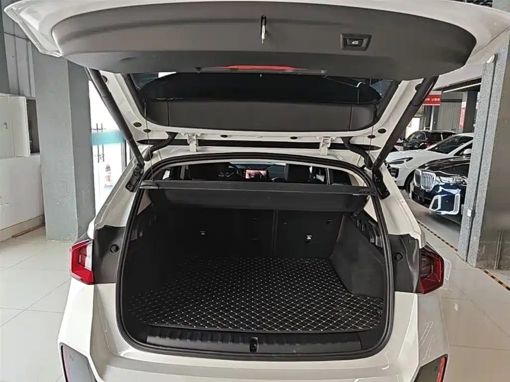 BMW X1 2025 — фото 19