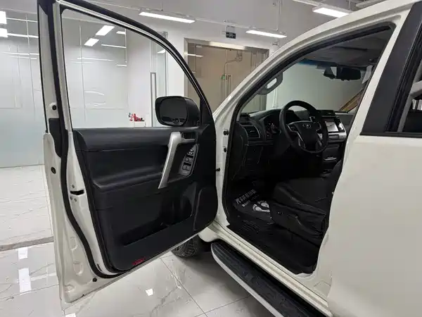 Toyota Prado 2018