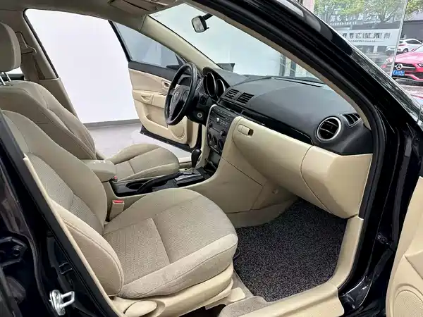 Mazda 3 2010