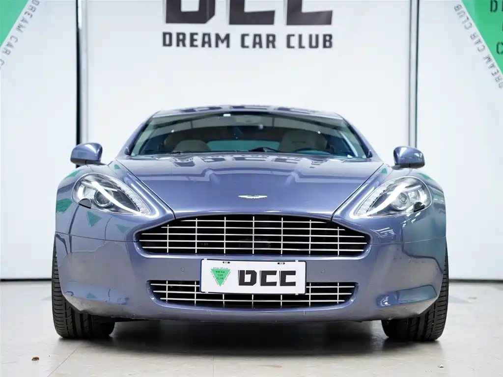 Aston Martin Rapide 2011 — фото 10