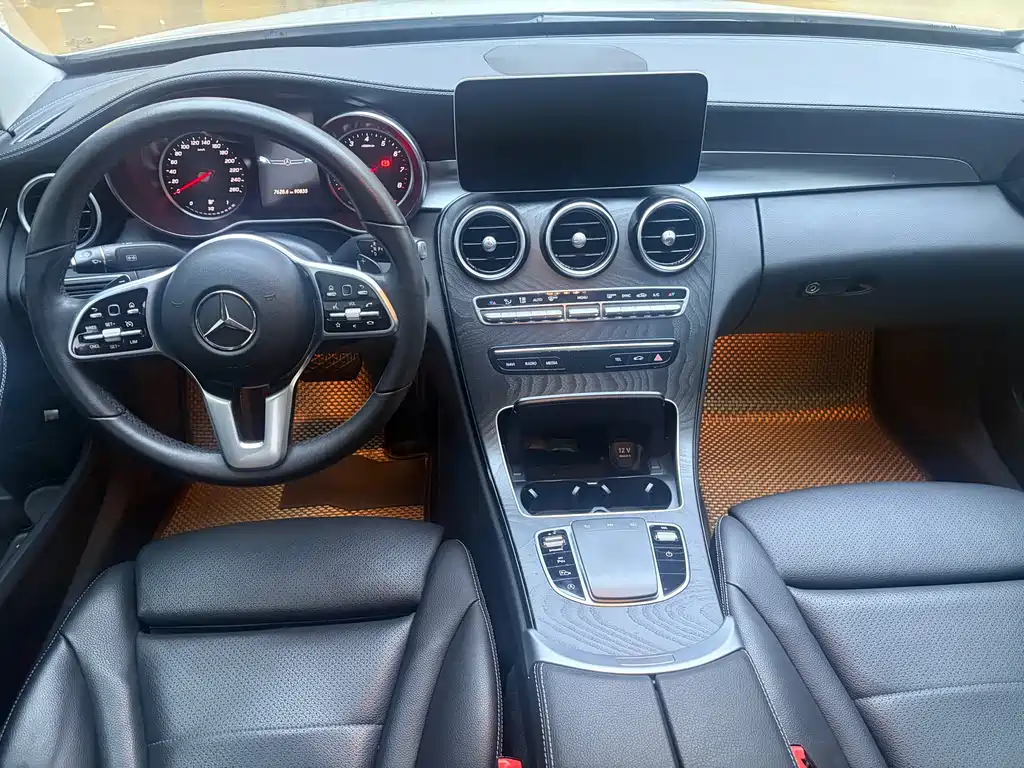 Mercedes-Benz C-Class 2019 — фото 8