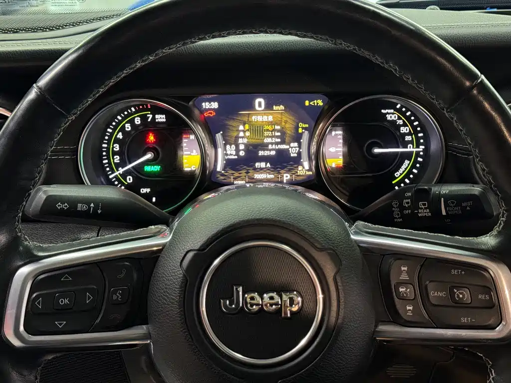 Jeep Wrangler PHEV 2022 — фото 11
