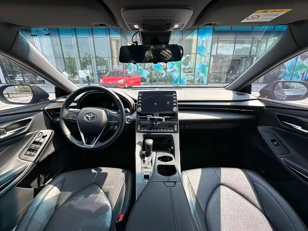 Toyota Avalon 2022 — фото 16