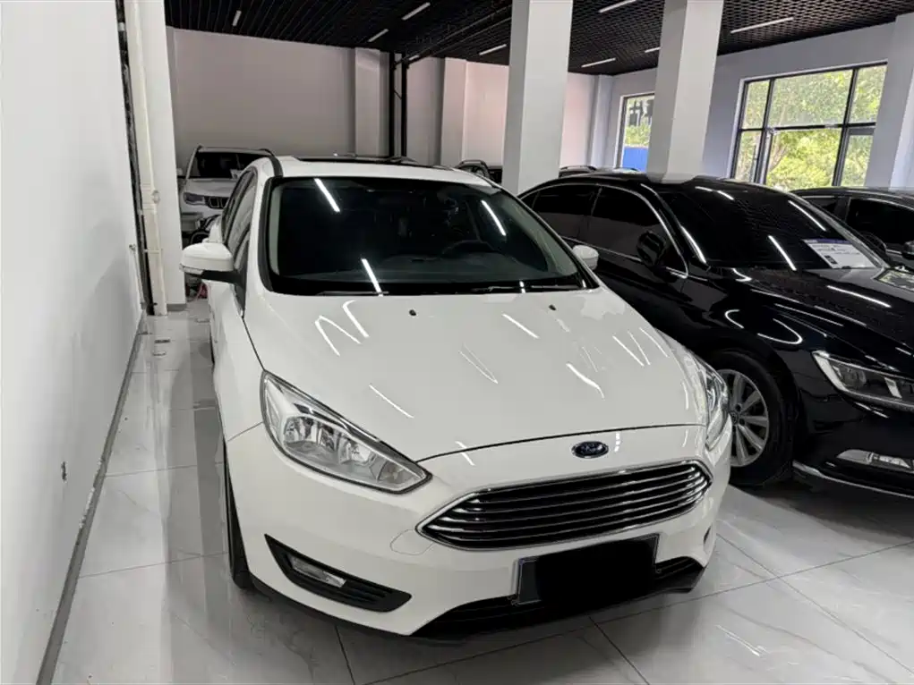 Ford Focus 2020 — фото 4