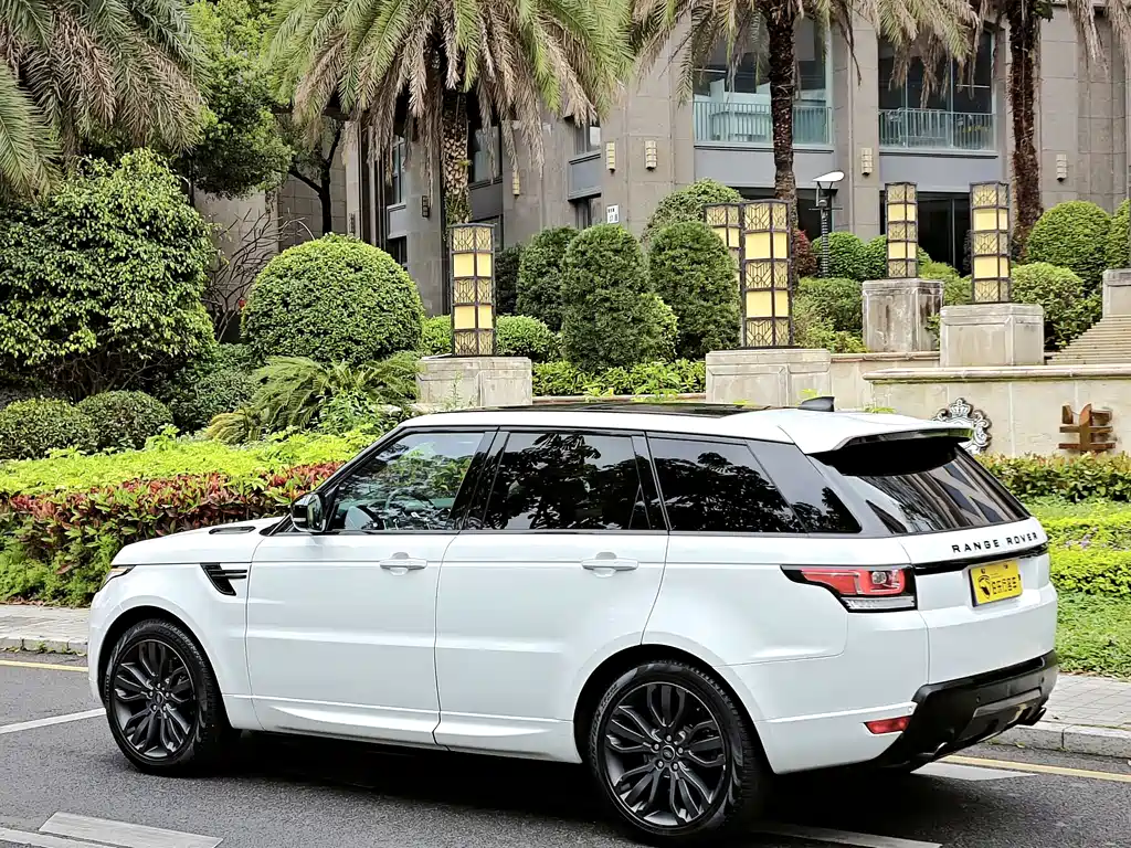 Land Rover Sport 2017 — фото 20