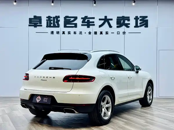 Porsche Macan 2014