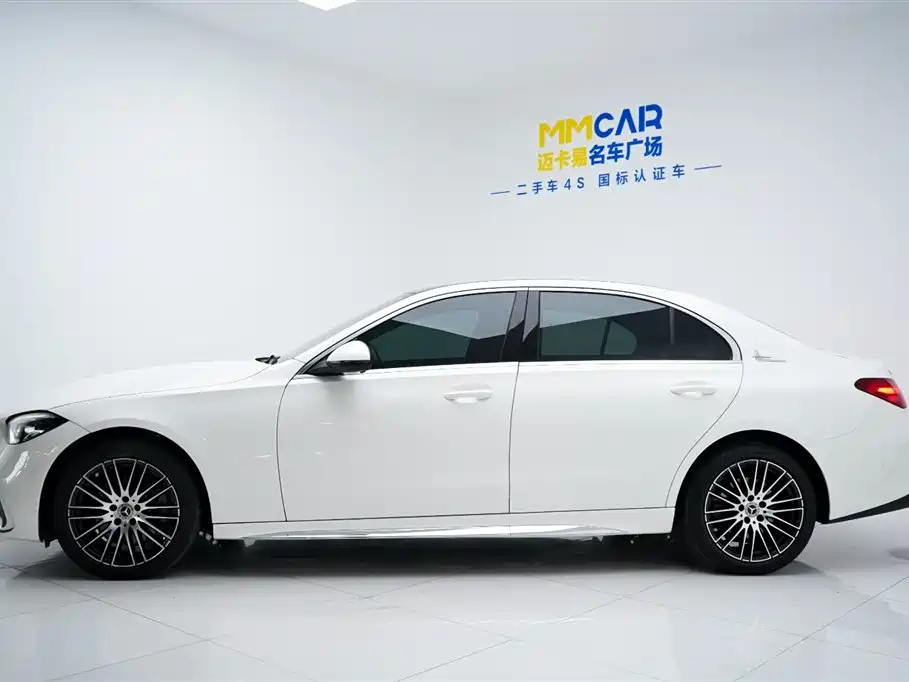 Mercedes-Benz C-Class 2023 — фото 11