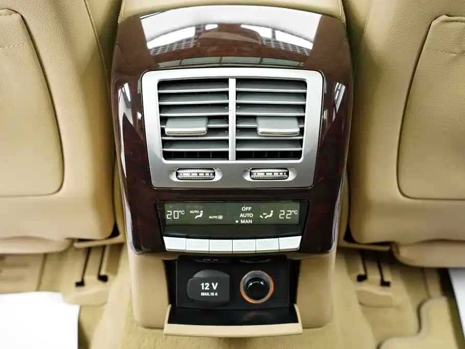 Mercedes-Benz S-Class 2010 — фото 21