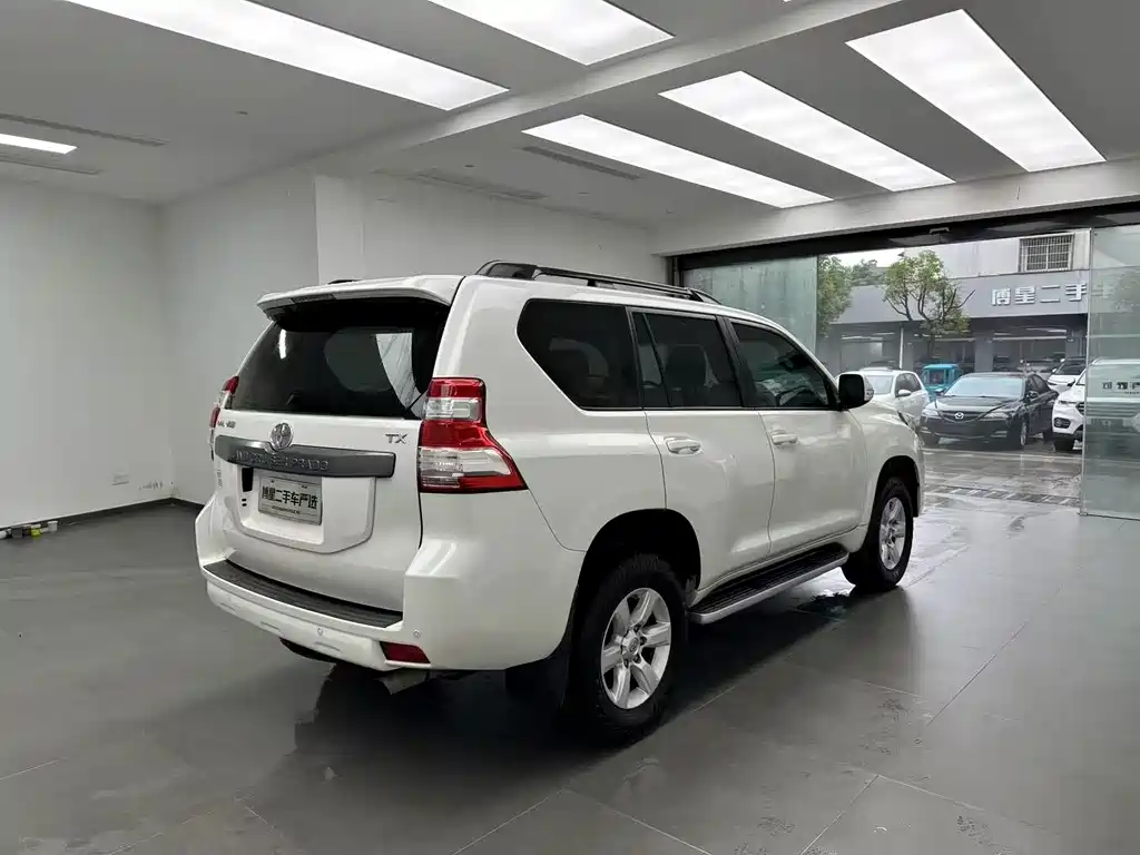 Toyota Prado 2017 — фото 9