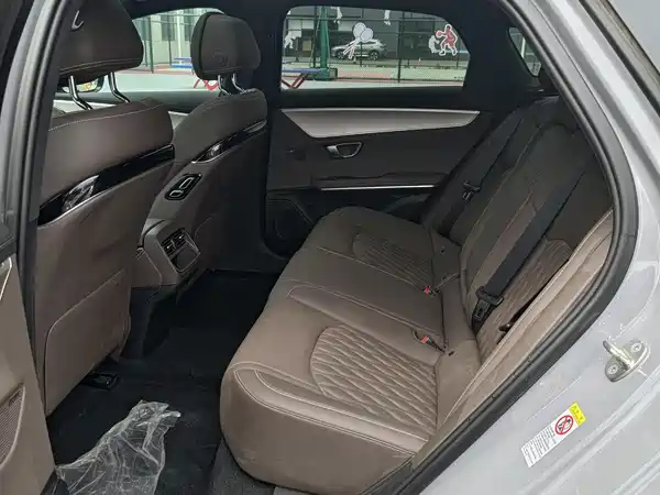 BYD Han 2025