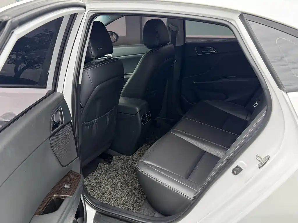 Hyundai Mistra 2016 — фото 9