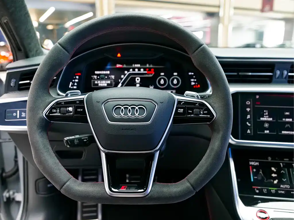 Audi RS 6 2021 — фото 12