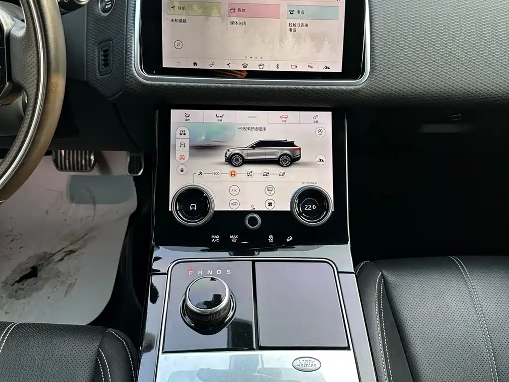 Land Rover Velar 2018 — фото 11