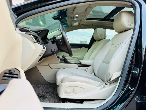 Cadillac XTS 2013