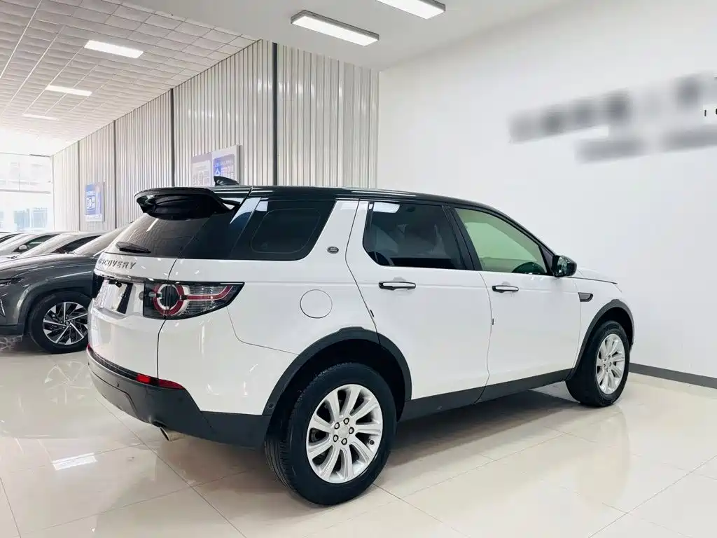 Land Rover Discovery Sport 2019 — фото 7