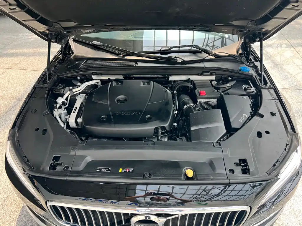Volvo S90 2019 — фото 15