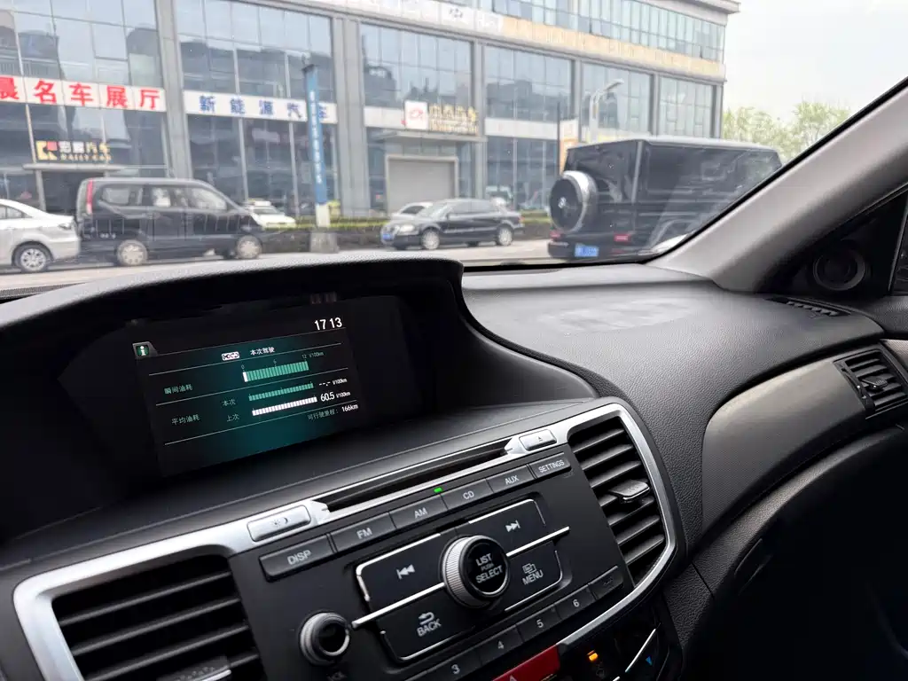 Honda Accord 2018 — фото 17