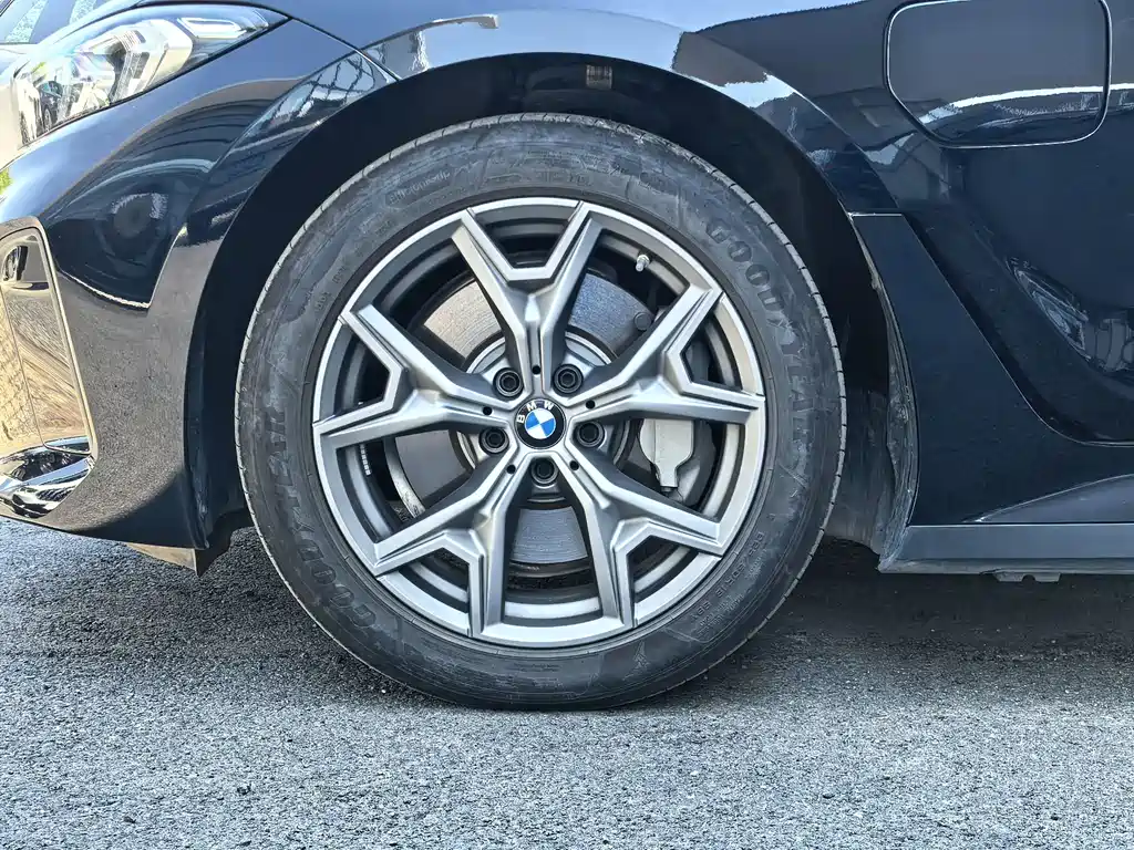 BMW i3 2025 — фото 4