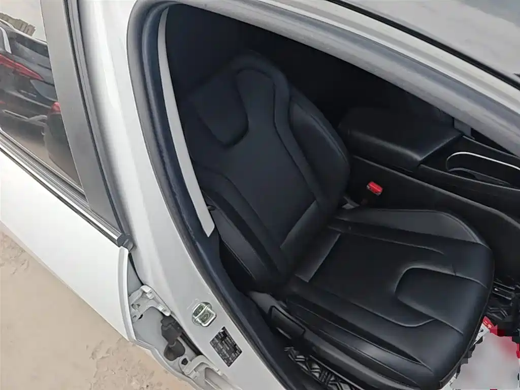 Hyundai Elantra 2021 — фото 25