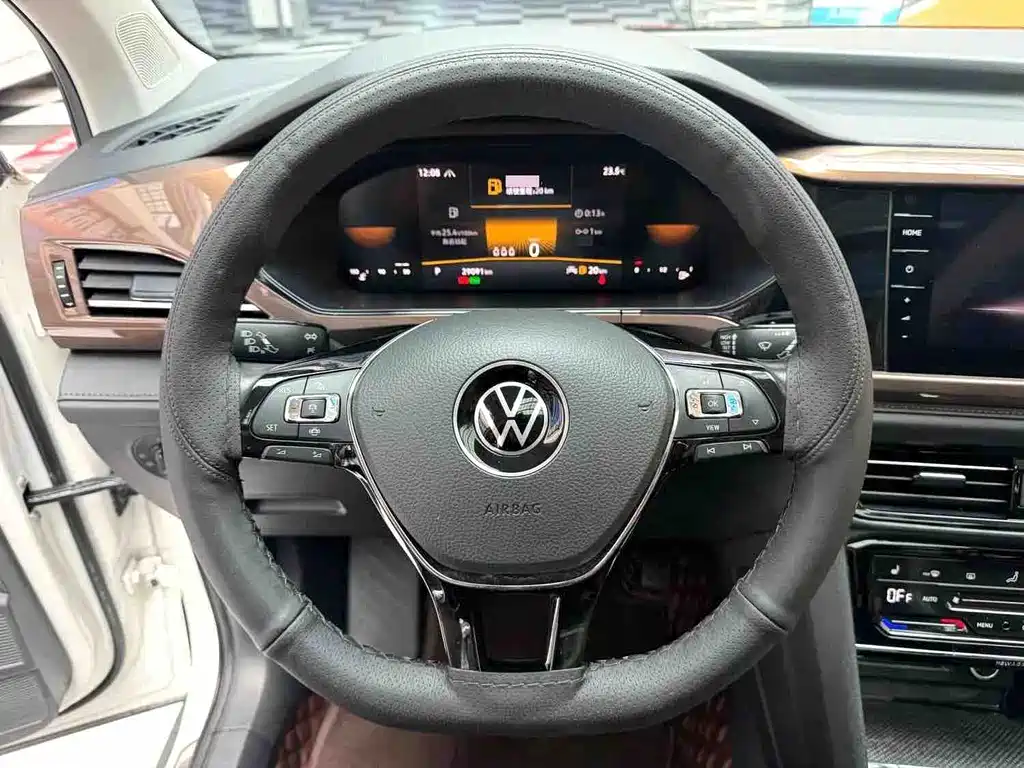 Volkswagen Tharu 2022