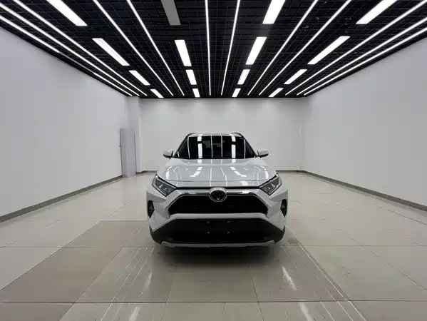 Toyota RAV4 2021