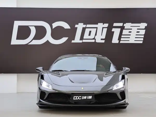 Ferrari F8 2019