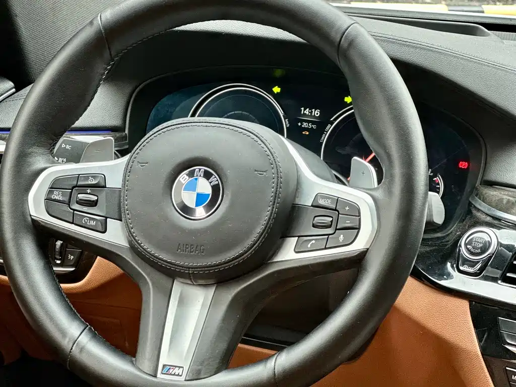 BMW 6 Series GT 2019 — фото 9