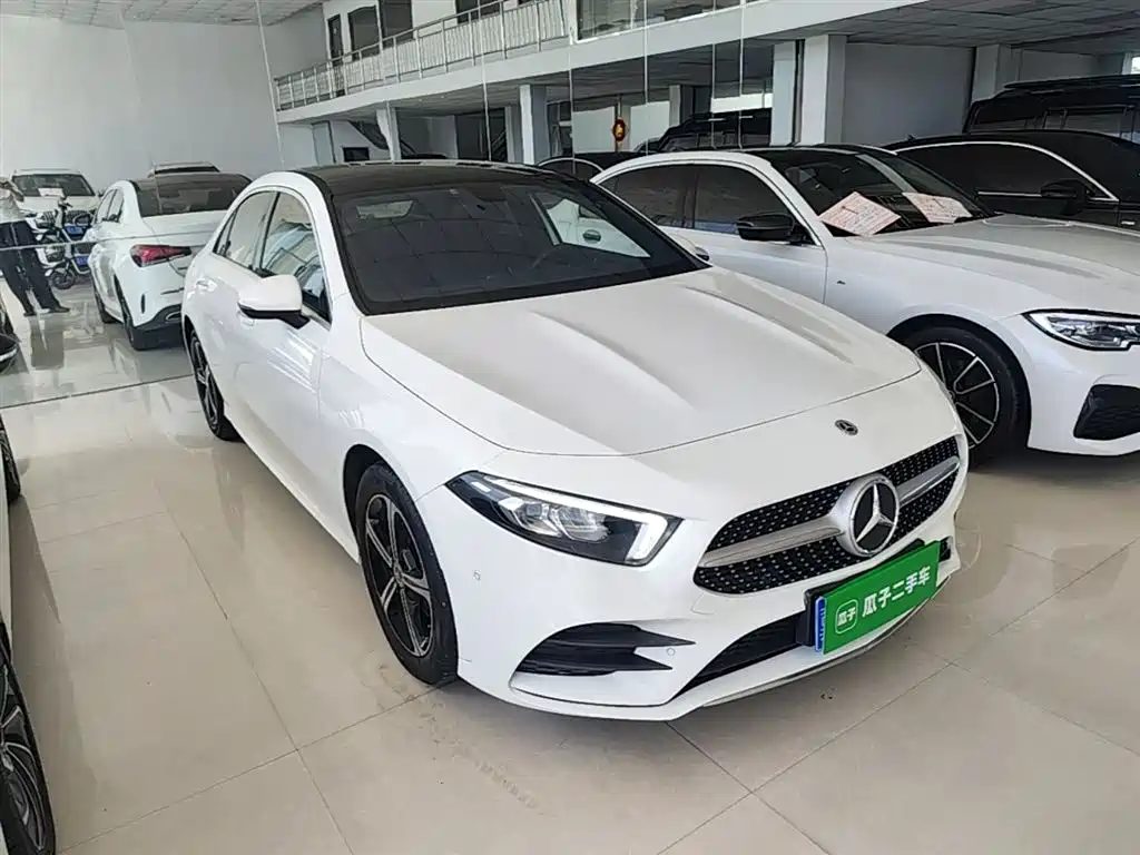 Mercedes-Benz A-Class 2023 — фото 4