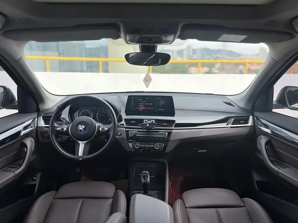 BMW X1 2022 — фото 12